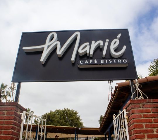 CAFE BISTRO MARIE